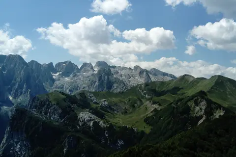 Planinski venac i oblaci